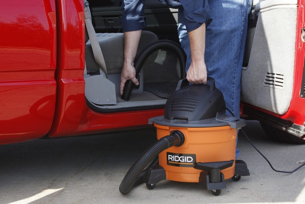 WD0670M_car_clean_300_300dpi